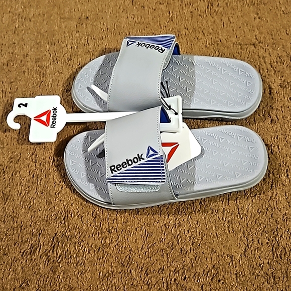 Boys Reebok slides - Picture 4 of 5